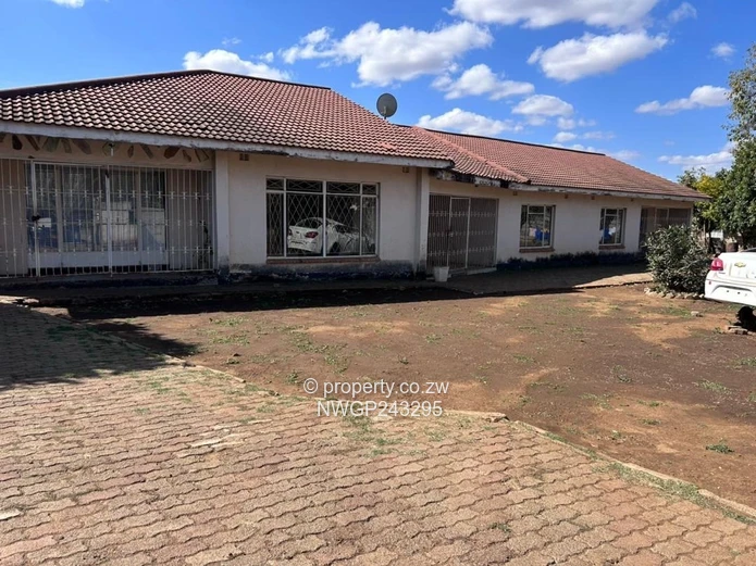 Investor’s Dream Fixer-Upper in Prime Woodlands, Bulawayo