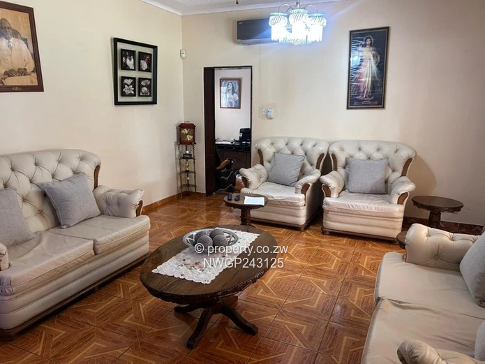 Luxury, Self-Sufficient Family Estate with Exceptional Amenities