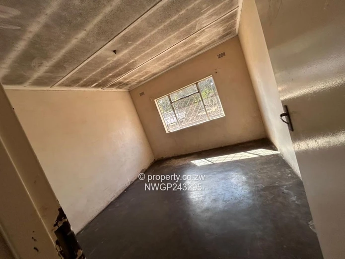 Investor’s Dream Fixer-Upper in Prime Woodlands, Bulawayo