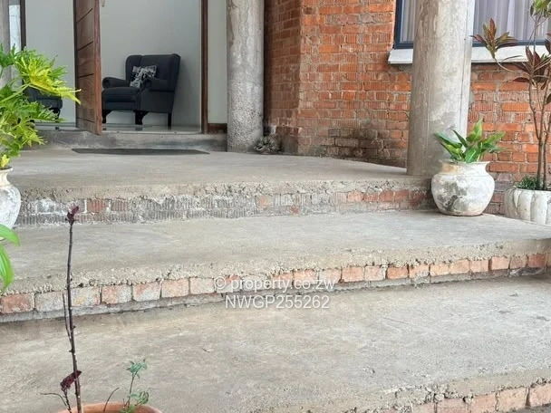 Matsheumhlope Luxury Residence — Property Listing