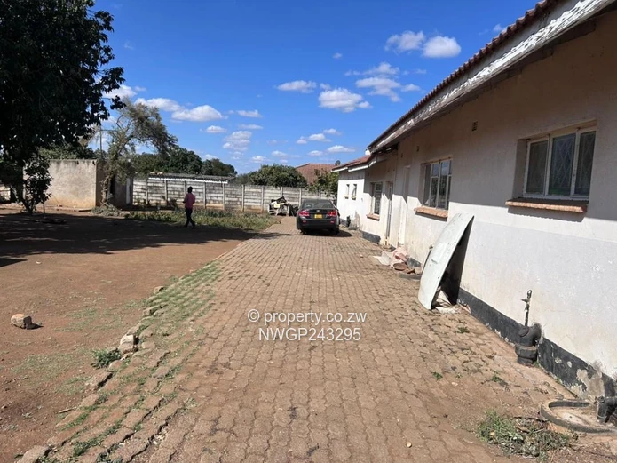 Investor’s Dream Fixer-Upper in Prime Woodlands, Bulawayo