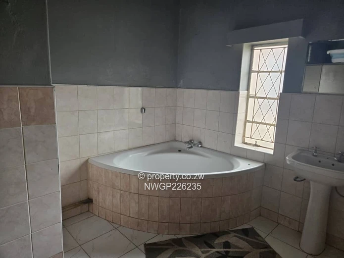 Spacious 4-Bedroom Home with Borehole in Riverside North, Bulawayo