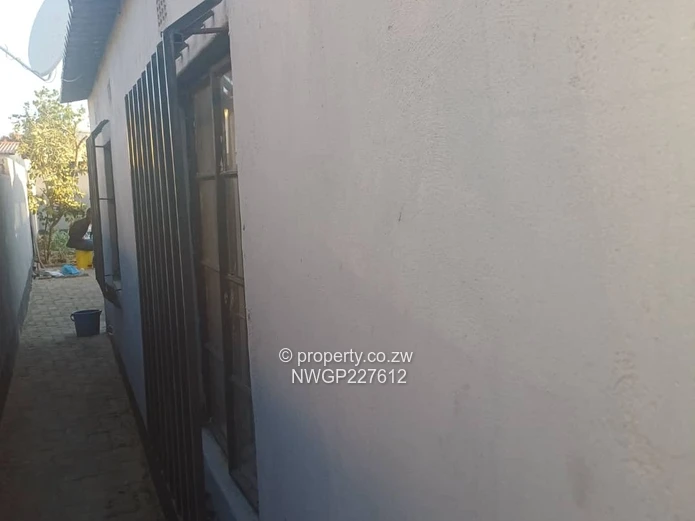Charming 2-Bedroom Home in Pumula South, Bulawayo for Sale!