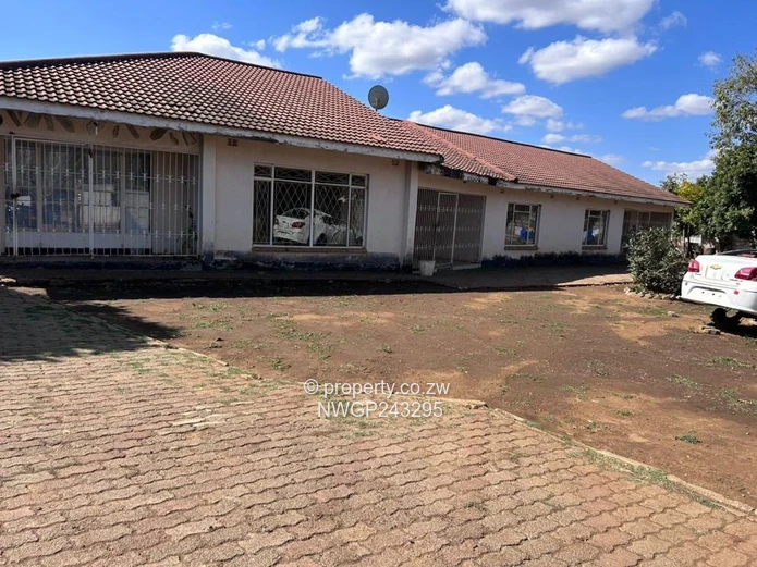 Investor’s Dream Fixer-Upper in Prime Woodlands, Bulawayo