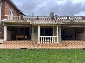 5 Bedroom House