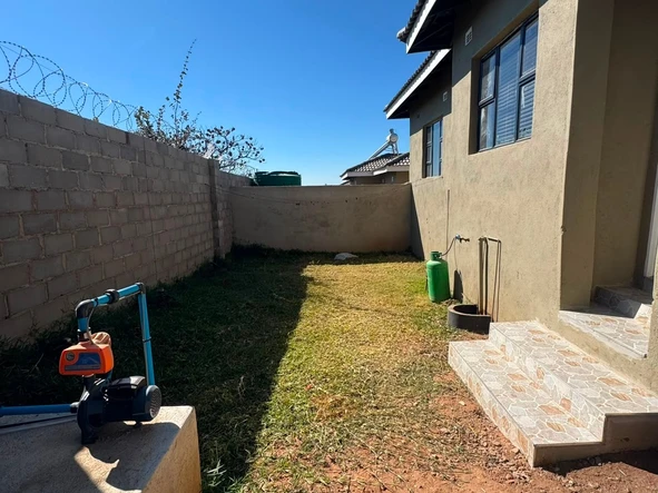 2 Unit Townhouse Complex