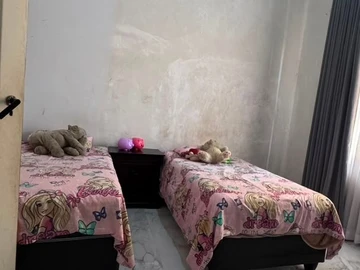 7 Bedroom House