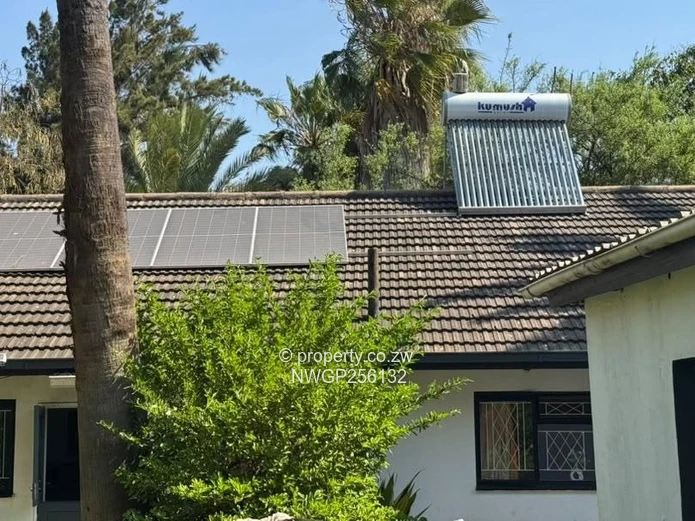 Spacious 3-Bed Home in Ilanda on 1679m² with Borehole & Solar
